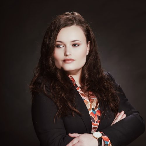 Laetitia S.Christsen Executive Lens